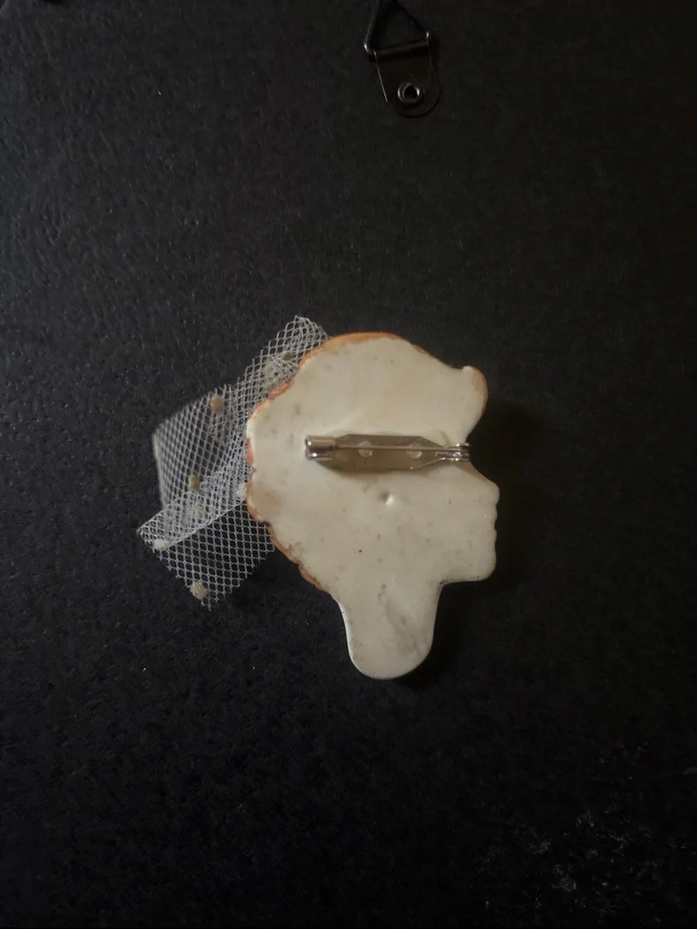 Vintage Ceramic Lady Head Brooch in Brown and Ivory by Vintage